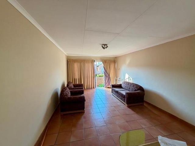 2 Bedroom Townhouse in Eldoraigne