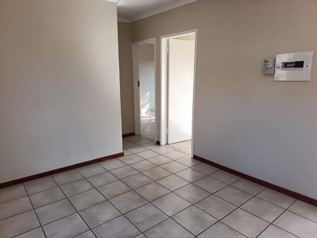 2 Bedroom Townhouse in Eldoraigne