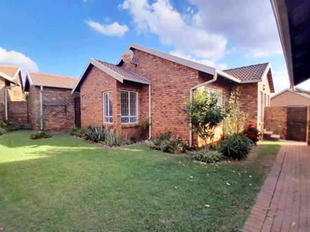 2 Bedroom Townhouse in Eldoraigne