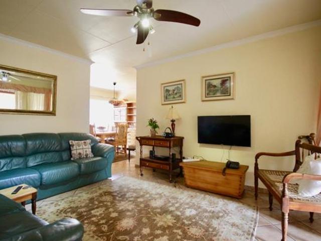 2 Bedroom Townhouse in Equestria