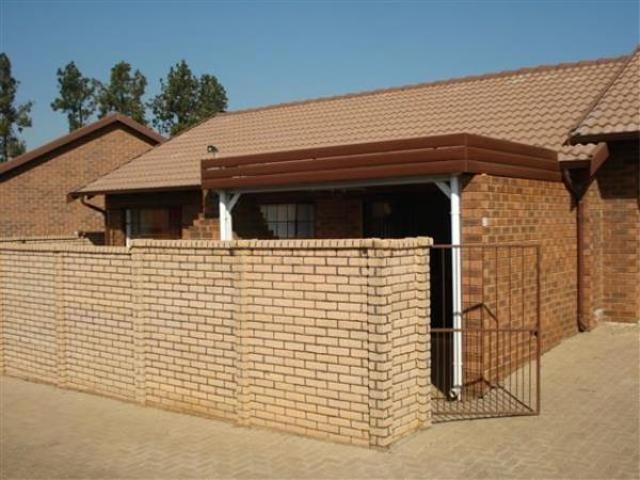 2 Bedroom Townhouse in Equestria