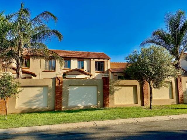 2 Bedroom Townhouse in Equestria