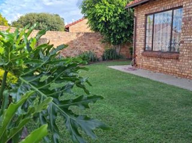 2 Bedroom Townhouse in Equestria