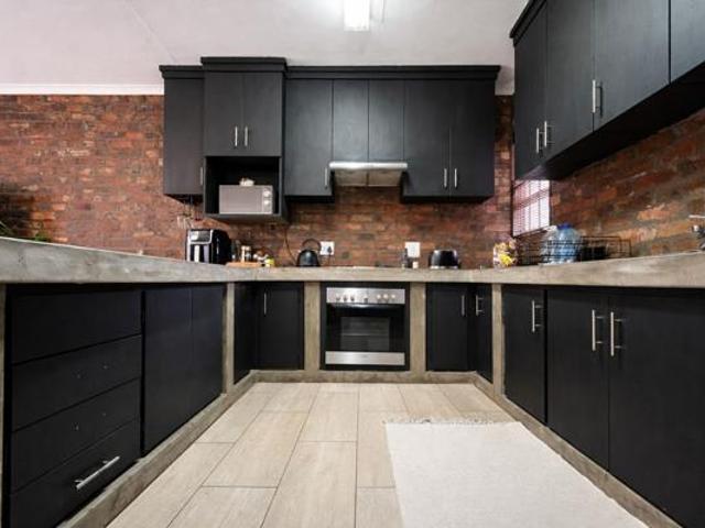 2 Bedroom Townhouse in Ermelo