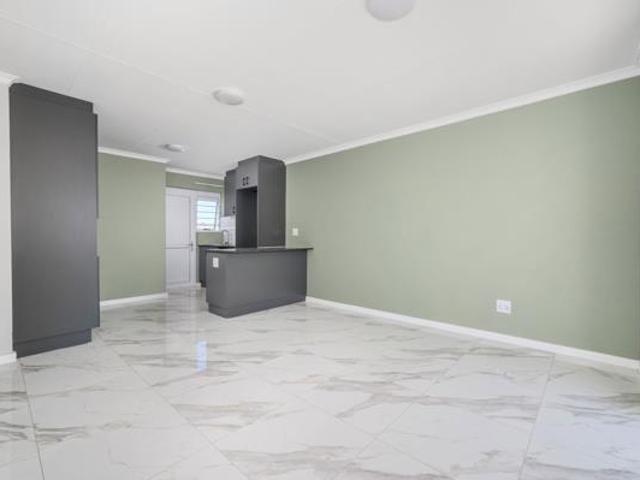 2 Bedroom Townhouse in Fairview