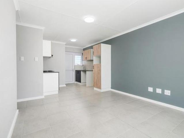 2 Bedroom Townhouse in Fairview