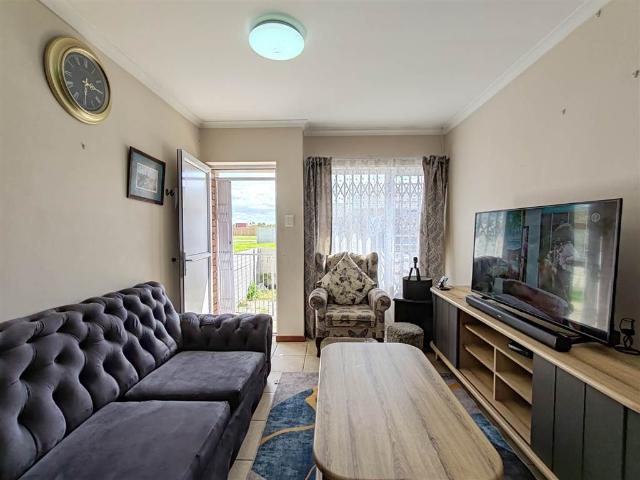 2 Bedroom Townhouse in Fairview