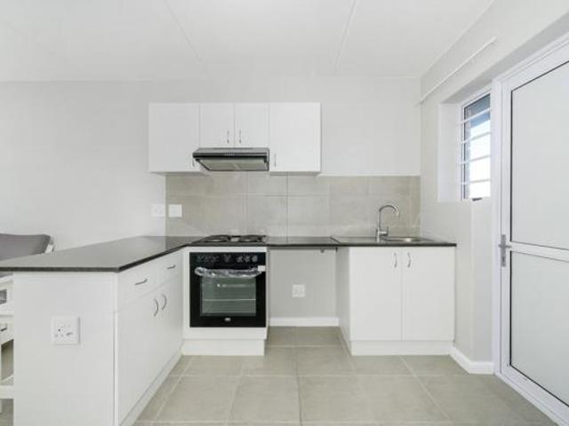 2 Bedroom Townhouse in Fairview