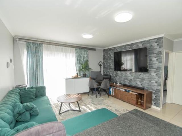 2 Bedroom Townhouse in Fairview
