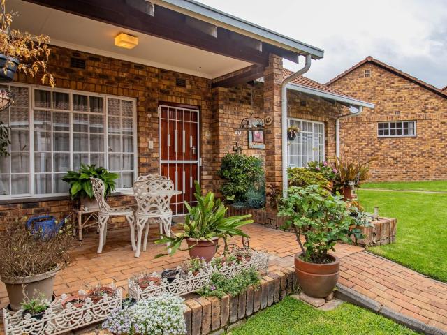 2 Bedroom Townhouse in Fairland