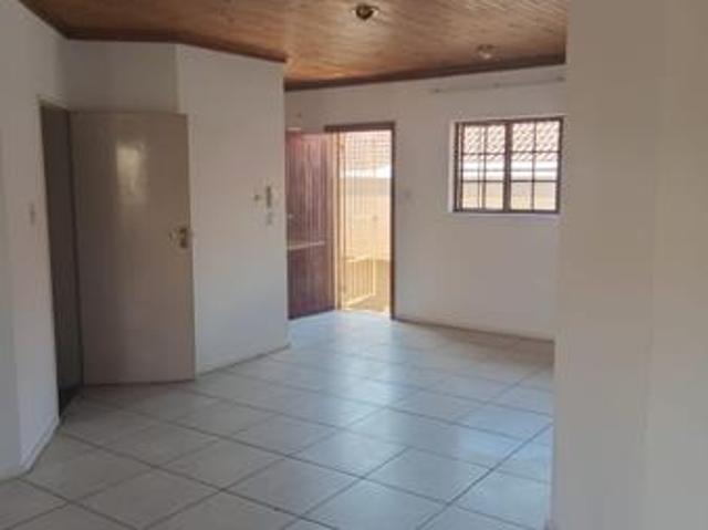 2 Bedroom Townhouse in Ferndale