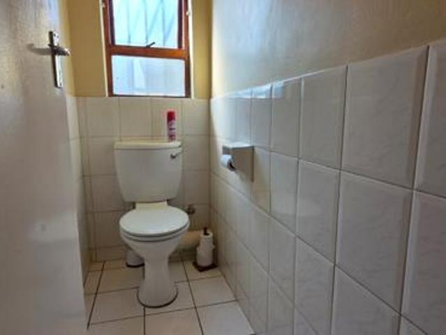 2 Bedroom Townhouse in Glen Marais
