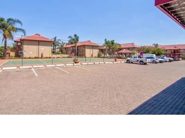 2 Bedroom Townhouse in Glen Marais