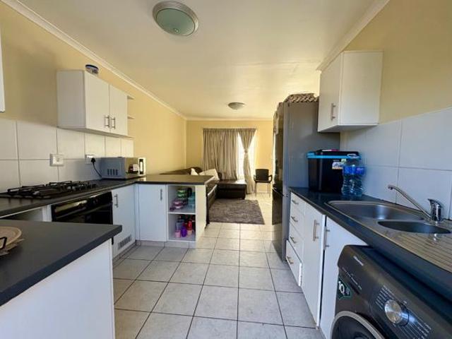 2 Bedroom Townhouse in Gonubie