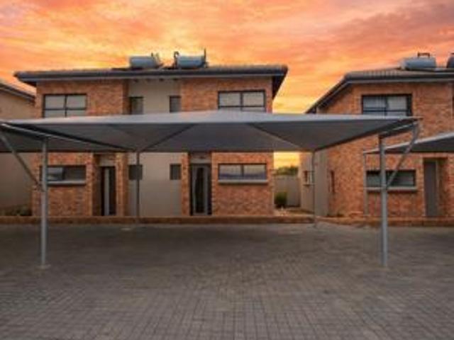 2 Bedroom Townhouse in Gonubie
