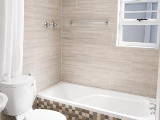 2 Bedroom Townhouse in Grassy Park