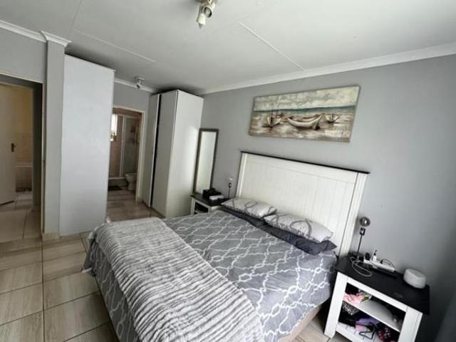2 Bedroom Townhouse in Greenstone Hill