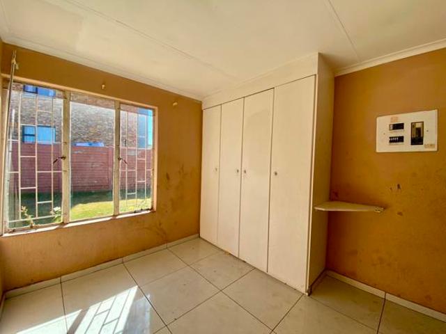 2 Bedroom Townhouse in Grobler Park