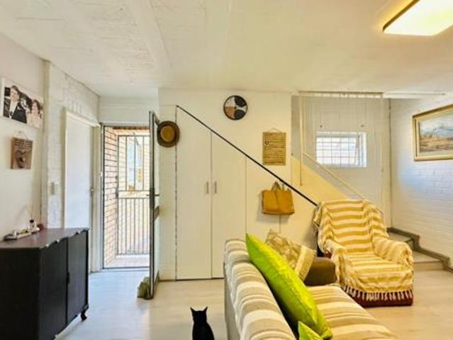 2 Bedroom Townhouse in Groenvallei