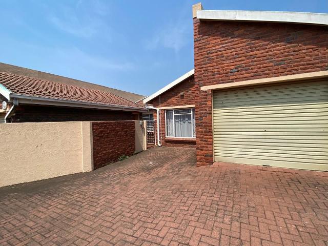 2 Bedroom Townhouse in Hutten Heights