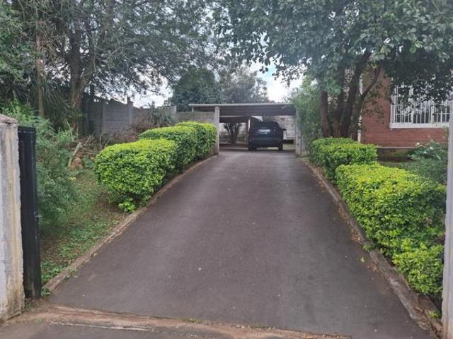 2 Bedroom Townhouse in Hayfields