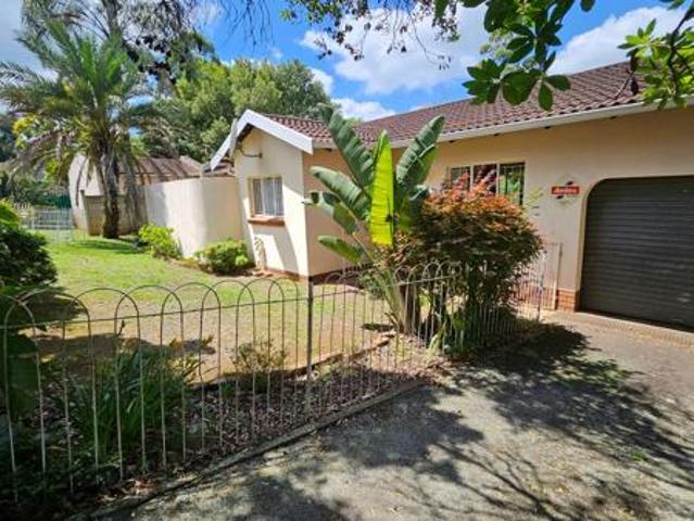 2 Bedroom Townhouse in Hayfields