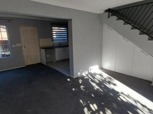2 Bedroom Townhouse in Hennopspark