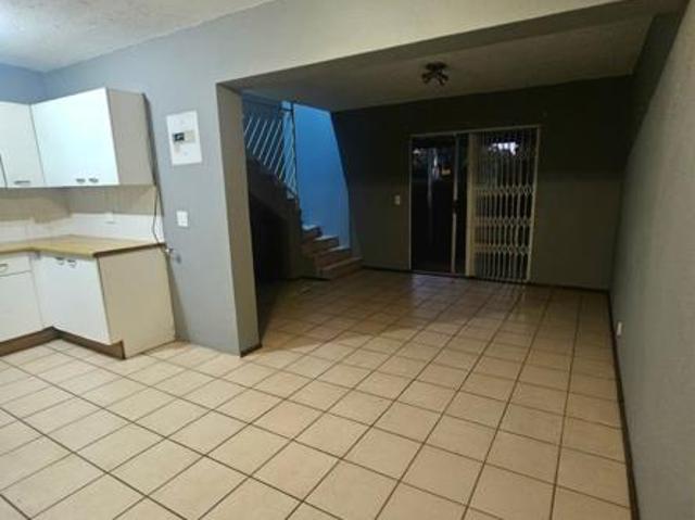 2 Bedroom Townhouse in Hennopspark
