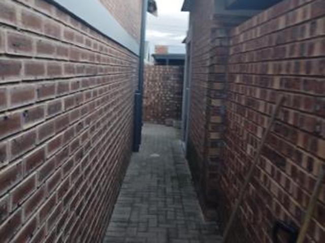 2 Bedroom Townhouse in Heuwelsig