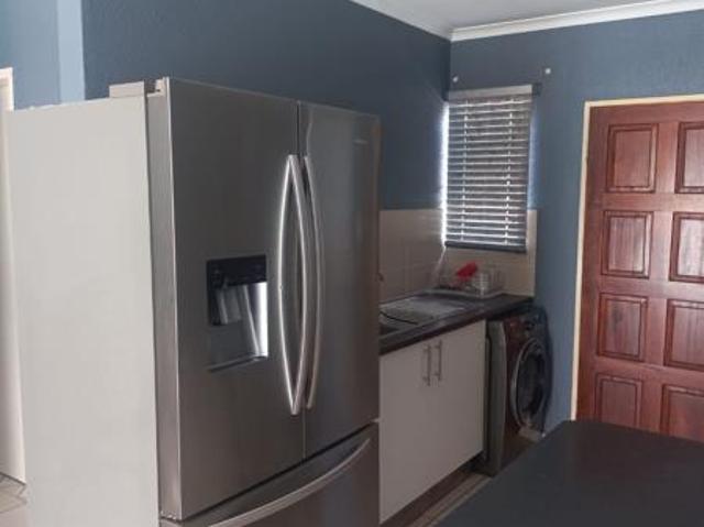 2 Bedroom Townhouse in Heuwelsig Estate