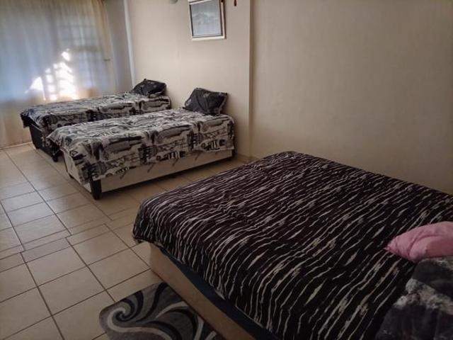 2 Bedroom Townhouse in Hibberdene