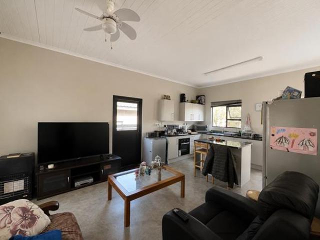 2 Bedroom Townhouse in Hoedspruit