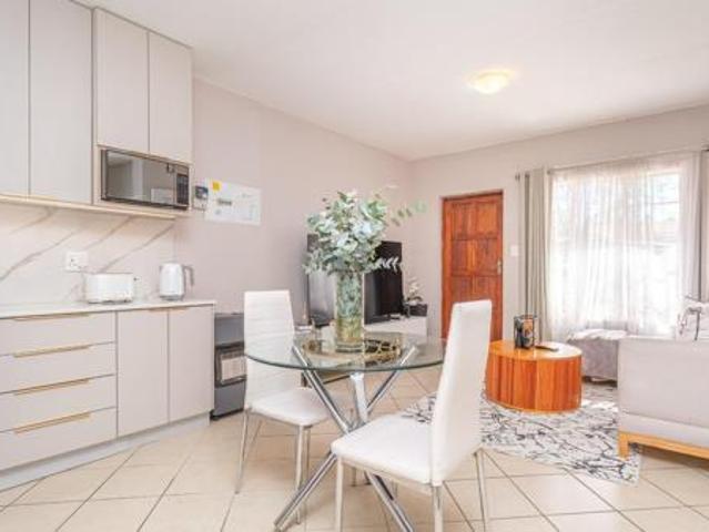 2 Bedroom Townhouse in Honey Park