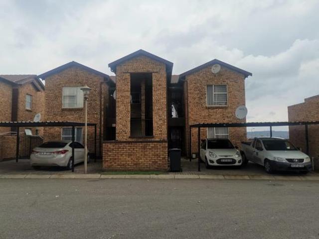 2 Bedroom Townhouse in Honey Park