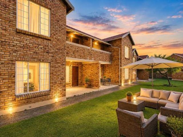 2 Bedroom Townhouse in Honey Park