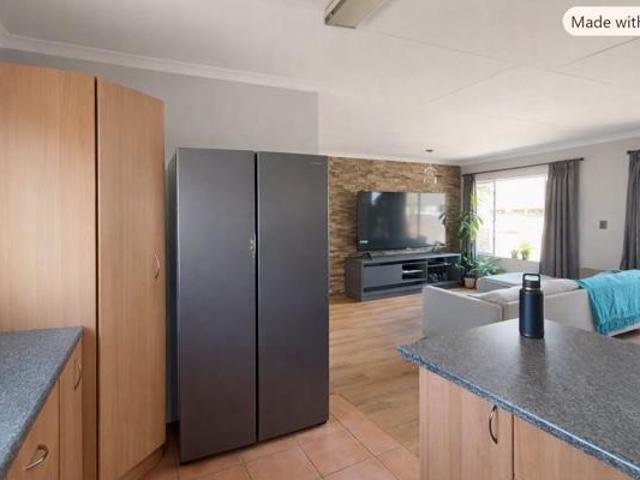 2 Bedroom Townhouse in Honeydew Manor