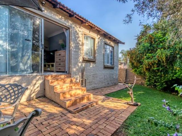 2 Bedroom Townhouse in Honeydew Manor