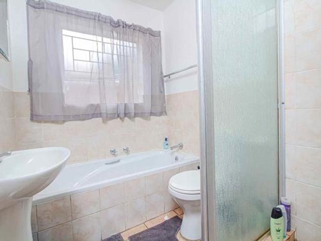 2 Bedroom Townhouse in Honeydew Manor