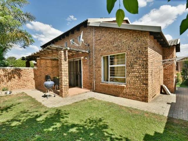2 Bedroom Townhouse in Honeydew