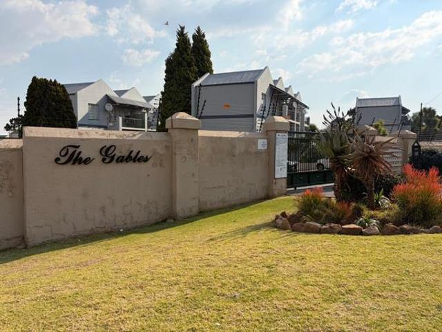 2 Bedroom Townhouse in Horizon View