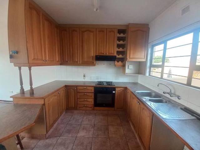 2 Bedroom Townhouse in Illovo Beach