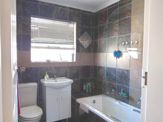 2 Bedroom Townhouse in Impala Park