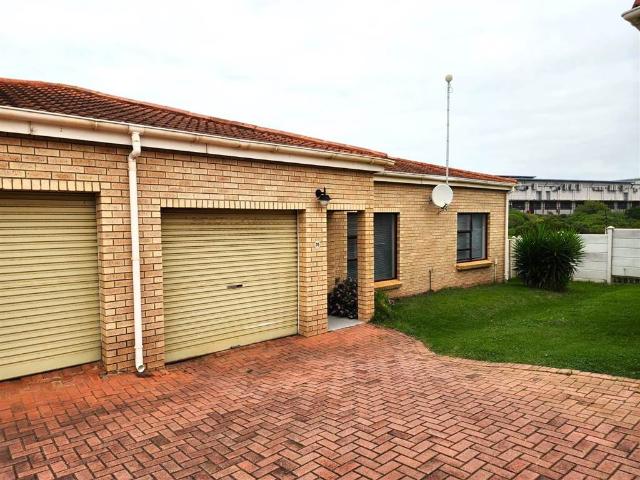 2 Bedroom Townhouse in Jeffreys Bay