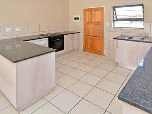 2 Bedroom Townhouse in Karen Park