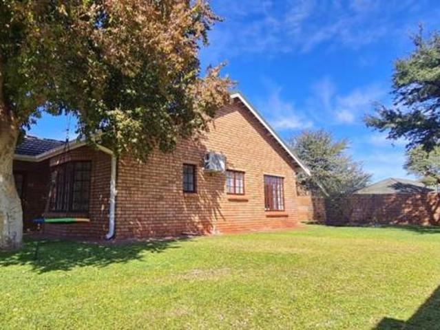 2 Bedroom Townhouse in Kathu