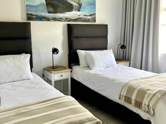 2 Bedroom Townhouse in Keurboomstrand