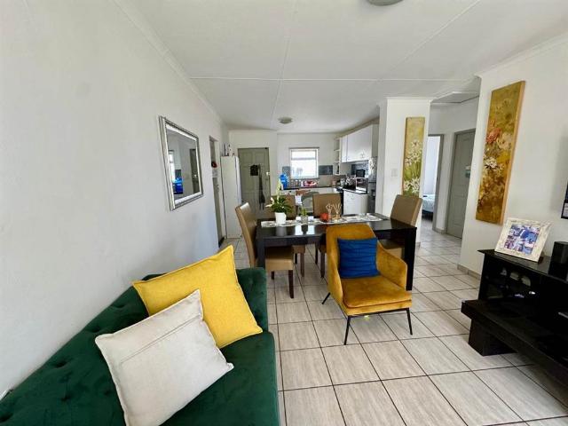 2 Bedroom Townhouse in Kidds Beach