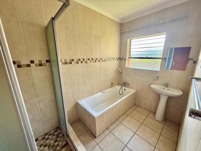 2 Bedroom Townhouse in Kinross