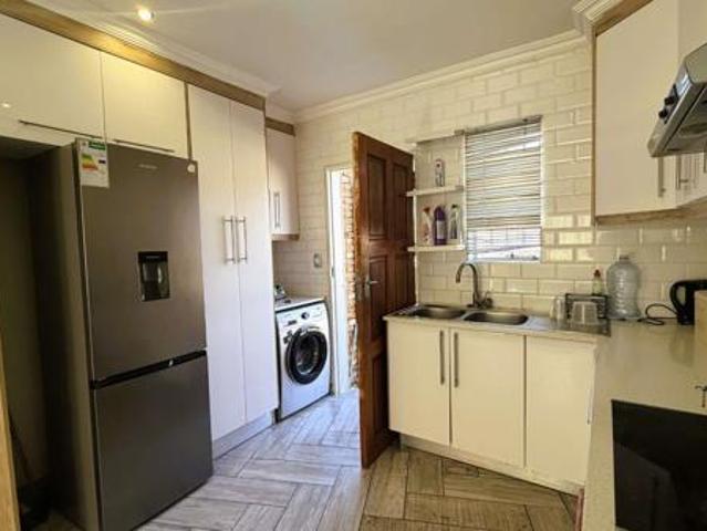 2 Bedroom Townhouse in Kosmosdal