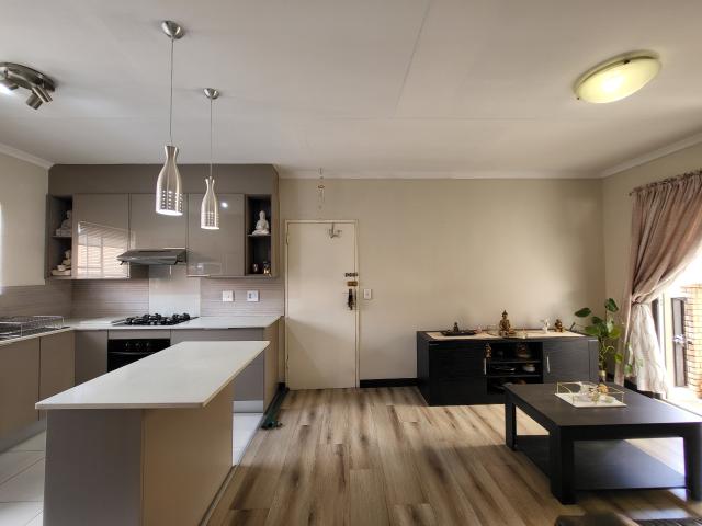 2 Bedroom Townhouse in Kosmosdal